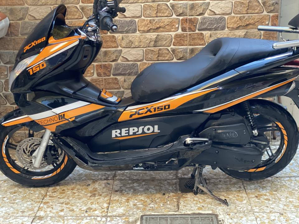 سلام عليكم
بي سي اكس جيل اول ياباني
الدراجه فول شلعه 
حساس ازدحام
ستاند كهربائي 
الدراجه موشمهً
سواداتً كاربون فايبر طافي 
ماصداً متغير ٧ الوانً
كفراتهاً مبدله 
الدراجه بحالة الوكالهً
جيب أقوى فيتر وتعال افحص 
السعر ١٣. ونص /يعني ١٨٩٠ وبيها مجال 
بس الوشم والكفرات كلفتني فوك ال٣ أوراق 
عنوان /بغداد /مدينة الصدر 
الاستفسار
***********
