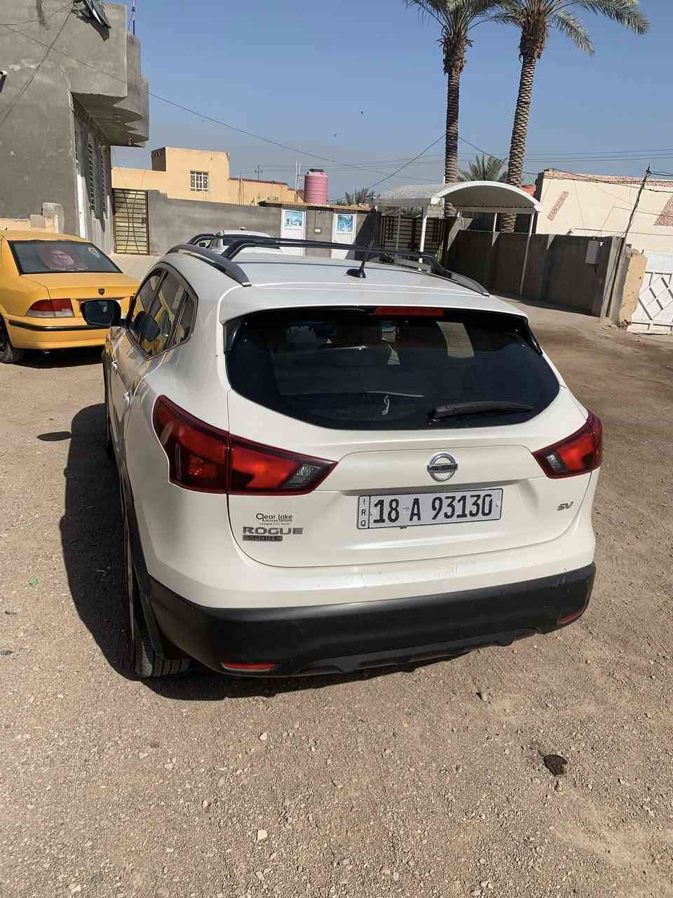 السلام عليكم
نيسان روج 2018
فول مواصفات 
كامرات جانبيه 
بصمه 
كشنات تدفئه تبريد 
جاهزه السياره من كلشي كير مكينه بحالةً الوكاله 
بيع مستعجل 
السعر 125 ومجالها قليل
الاستفسار:***********
موجود واتساب
