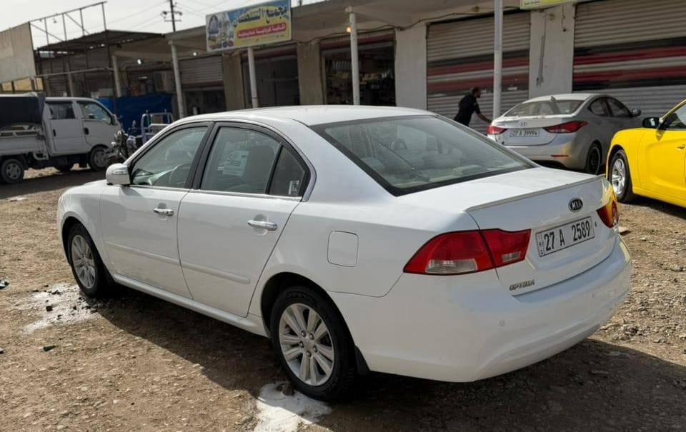 ***********/***********
كيا اوبتيما ٢٠١٠ فول ١/١ 
بصمه أبواب + بصمه تشغيل + فتحه 
خليجي ماشيه ١٦٠ حقيقي 
خاليه من الخياس 
جديده جدا ع وضع الشركه استخدام شخصي ونازك 
سعرها معقول جوه السوك 
مكانها شطره الشطره, ذي قار
