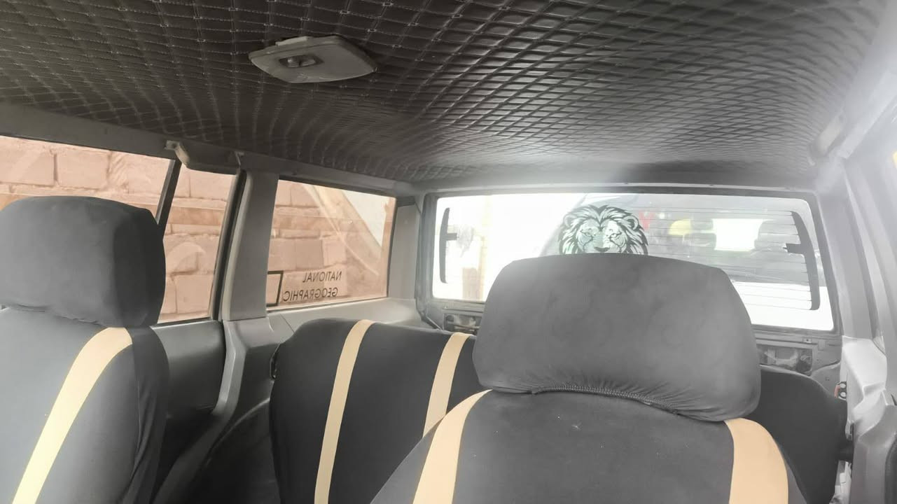 جيب شيروكي للبيع بيها ارقام وسنويه اربيل اصوليه بس لبليته مال الشاصي ضايعه اتكفلك سرقه  ابيع الموجود محرك وكير بلاد السعر ٢٢ بيها مجال حك الجيه ***********
