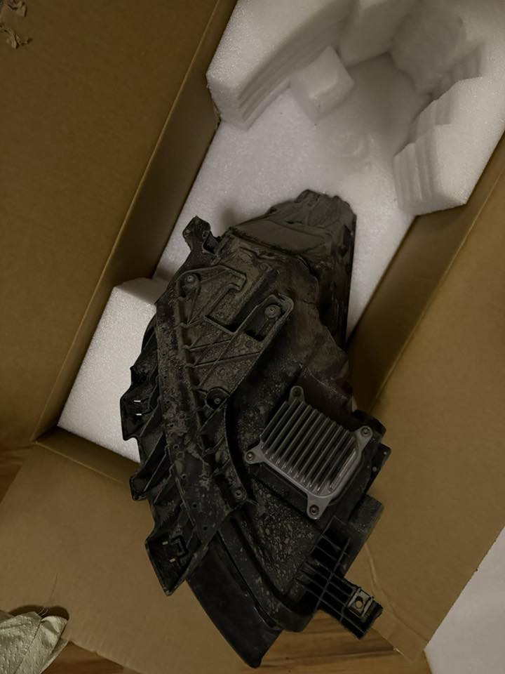 للبيع 

عقل ايرباك حرف E مسجل حادث

لايت اصلي موديل 3/Y عدسة ماتركس مشيول من سيارة بي فطر من الاسفل بلكڤر الاسود و الماطور يحتاج تصليح شغال 100% مع العقل مال لايت

للاستفسار 

***********
