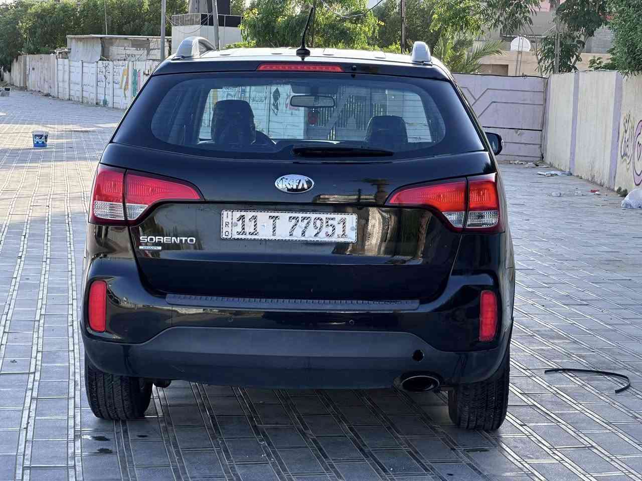 سلام عليكم
للبيع سورنتو موديل ٢٠١٥ وارد امريكي 

رقم بغداد الدولي سنويه جديده تحويل مباشر

محرك ٢٤٠٠ جديد مكفول بدون دونص مبرمج

كير اوتماتيك فور ويل ثلاث انضمت قياده شغاله

سياره فول مواصفات عدا الفتحه كلشي شغال بلاد

محرك وكير صدر تخم تاير كهربائيات كلها مكفوله

حادثها بنيد مبدل نفس الون وباب خلفي مبدل نفس الون راح انزل السونار وانته شوف بعد 

سياره جاهزه ما بيها اي نقص شغل وطلع ترايك وين متريد السعر المطلوب ١٢٧ ورقه وبي مجال العنوان بغداد حي الجامعه ***********
