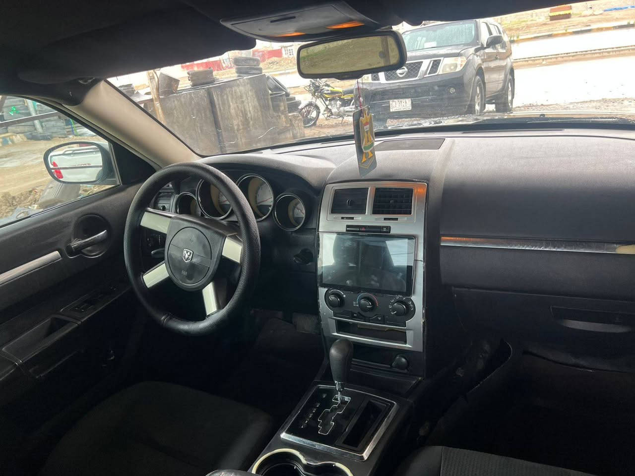 سلام عليكم 
موديل ٢٠١٠ 
صبغ حزام جماليه 
محرك ٣٥٠٠ 
سعر ١٠٣ 
***********
