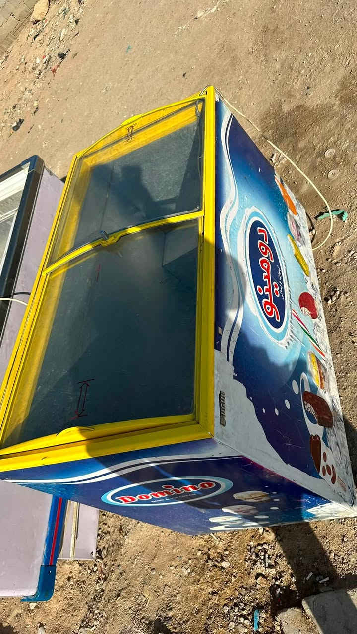 عارضات للبيع البيضه بيها ليك فقط 150 نهايات
والصفرة شغاله 250 سعرها ***********
