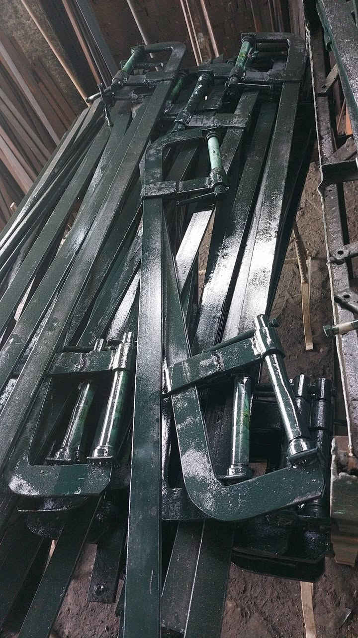 السلام عليكم
كل عام وانتم بخير ورمضان كريم عليكم بإذن الله 
متوفر بإذن الله تعالى 
قمط وفتايل ومناجل وملازم 
اطوال مختلفة 
متوفر التوصيل لأي مكان
للتواصل01017469616


**إذا كنت صاحب هذا الإعلان وتريد حذفه لأي سبب، رجاءا أرسل رسالة إلى الدعم الفني**