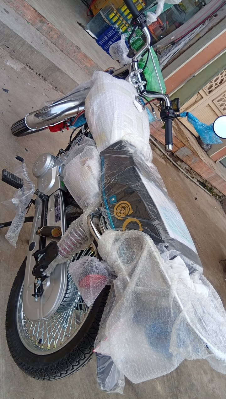 للبيع صفر وزن ثگيل الاصلي موديل 2025 سولنيك سعر 875 قفل بدون معامله


**إذا كنت صاحب هذا الإعلان وتريد حذفه لأي سبب، رجاءا أرسل رسالة إلى الدعم الفني**