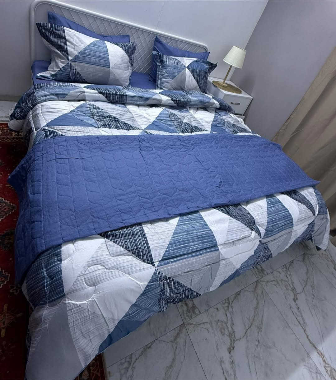 لحاف نفرين صيفي خامة ثقيله  ٧ قطع ...

لحاف قياس كبير (230*250) 
غطوة صيفية (220*240)
مع شرشف لاستيك مع 4 وجه مخده


**إذا كنت صاحب هذا الإعلان وتريد حذفه لأي سبب، رجاءا أرسل رسالة إلى الدعم الفني**