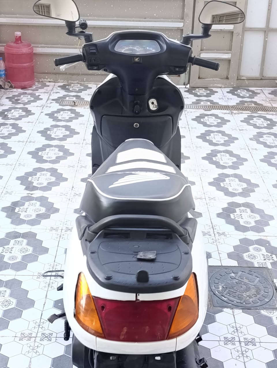 سبيسي ياباني للبيع دراجه عوزه استاند نص + واقيه مال صالنصه دراجه شغاله سلف هندر ومشيه خير من الله سعره 550 وبيه مجال ***********
