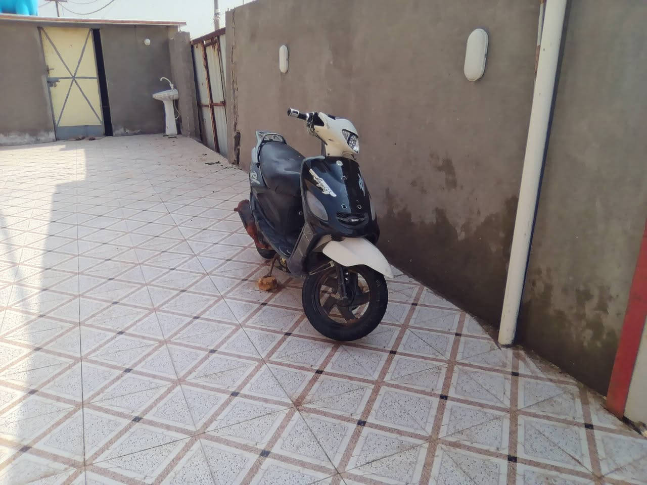 السلام عليكم دولفين للبيع نكره هندر شلعه ومعدل فول 
السعر خاص


**إذا كنت صاحب هذا الإعلان وتريد حذفه لأي سبب، رجاءا أرسل رسالة إلى الدعم الفني**