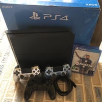 PS4 فت • ٥٠٠ جيجا • ٣ جويستكات