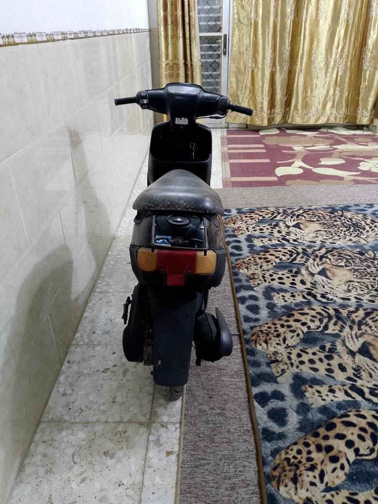 دراجه بطه سرعه 60 ياباني مكينه بلاديه ما مفتوحة ابد ناعمه شلعه قويه كهرباء كوله شغال نكره سلف هندر اوراق بسمي الدراجه كامله نضيفه السعر 260 قفل بغداد الشعب رقمي ***********
