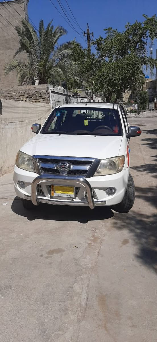 السلام عليكم بيكم كنو للبيع 2013
تبريد شغال تايرات جديده 
رقم واسط بسمي 

سعره 45 قفل 
*********** مكان سياره بغداد
