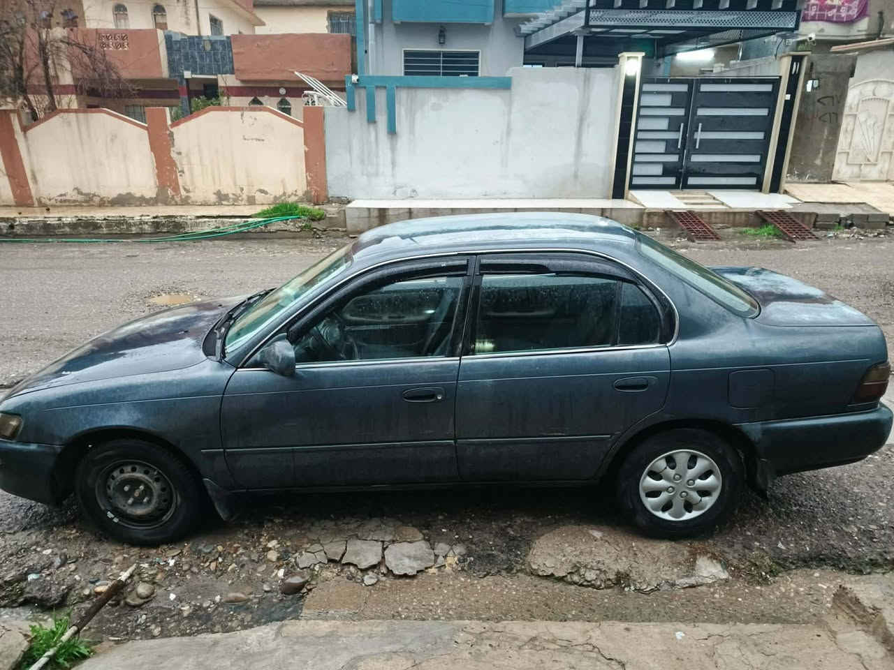 🚗 كورولا للبيع موديل: 1994
المواصفات:
جامات كهرب
كير أوتوماتيك
تبريد وتدفئة

كابون بيها 🌐

رقم نينوى ألماني
سنوية 29 شرط التحويل

📍 العنوان: الموصل – حي الاصلاح الزراعي 
💰 السعر: 55 قابل للتفاوض

📞 الاتصال: ‏‪0751 681 0616‬‏  //. ***********
