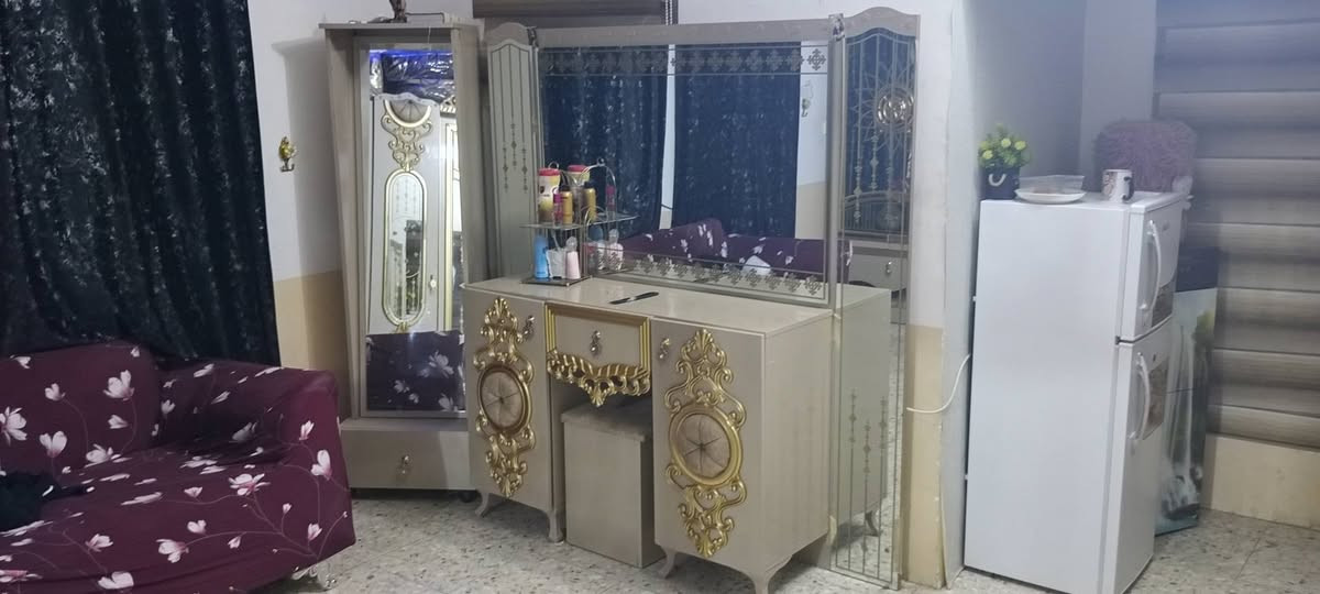 غرفه تركيه لبيع 800
 وبيه مجال مستعجل عله بيعته لمو شراي ليراسل


**إذا كنت صاحب هذا الإعلان وتريد حذفه لأي سبب، رجاءا أرسل رسالة إلى الدعم الفني**