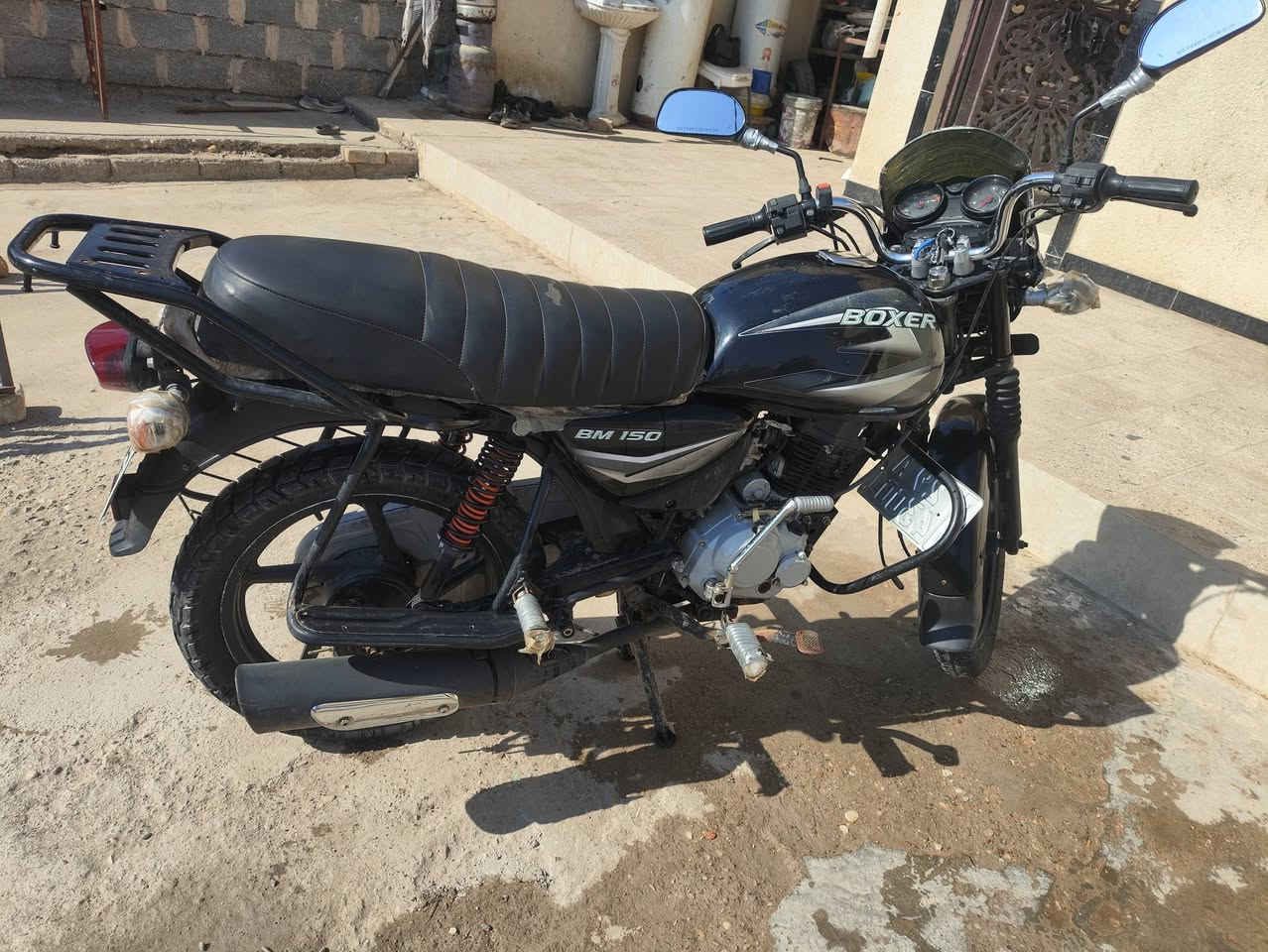 السلام عليكم دراجه بوكسر للبيع
موديل. 2021.  مكينه مكفوله.    رقم واسط.  بسمي 
مكان.  واسط. الكوت.   ***********.  الشراي يخابر ويدلل
