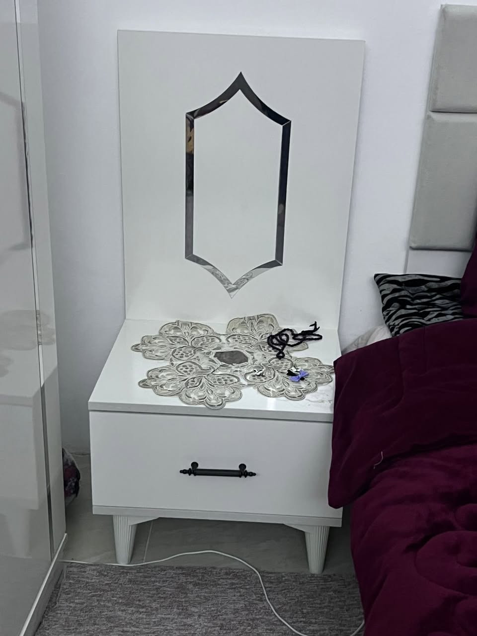 غرفه جديد مستعمل شي 20 يوم سعر 600:000 الف مجال بسيط عنوان دهوك بس بدون دوشك رقم الهاتف *********** من بعد ادمن
