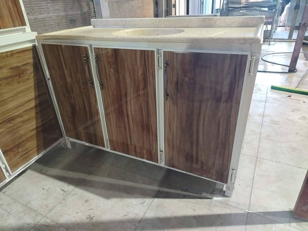 للبيع متر نص ارضى ملحق  سنك ١٣٠سم كرانيت السعر 180 مكان الرشيدية التواصل عل خاص


**إذا كنت صاحب هذا الإعلان وتريد حذفه لأي سبب، رجاءا أرسل رسالة إلى الدعم الفني**