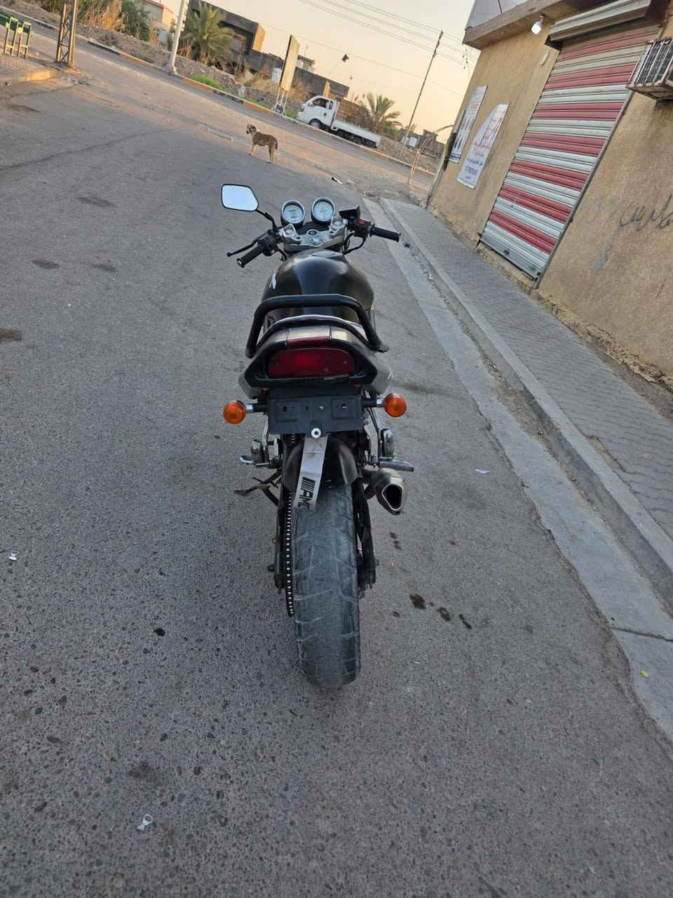 السلام عليكم بانده ربع للبيع او مراوس بهارلي 
الدراجه مكفوله كفاله عامه المكينه مامفتوحه مال حاويه مرصعه عليها ادامه كامله بلكات تخم NGK Z وراديتر جديد مال تفصيخ الكهربائيات كلها شغله شلعه ومعدل  بس الكابرتيرات تحتاج تقسيم السعر ٩٠٠وبيها مجال او مراوس بهارلي العنوان بغداد تقاطع النهروان او الكرغوليه 
***********
