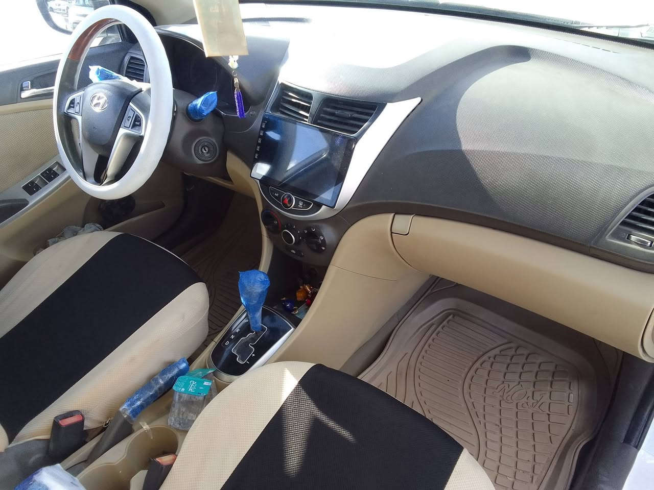 اكسنت ٢٠١٤ فول مكفوله حداديه تبريد مكينه ٢٦٠٠ 
مكان السماوة 
للاستفسار الاتصال على هذا الرقم ***********
