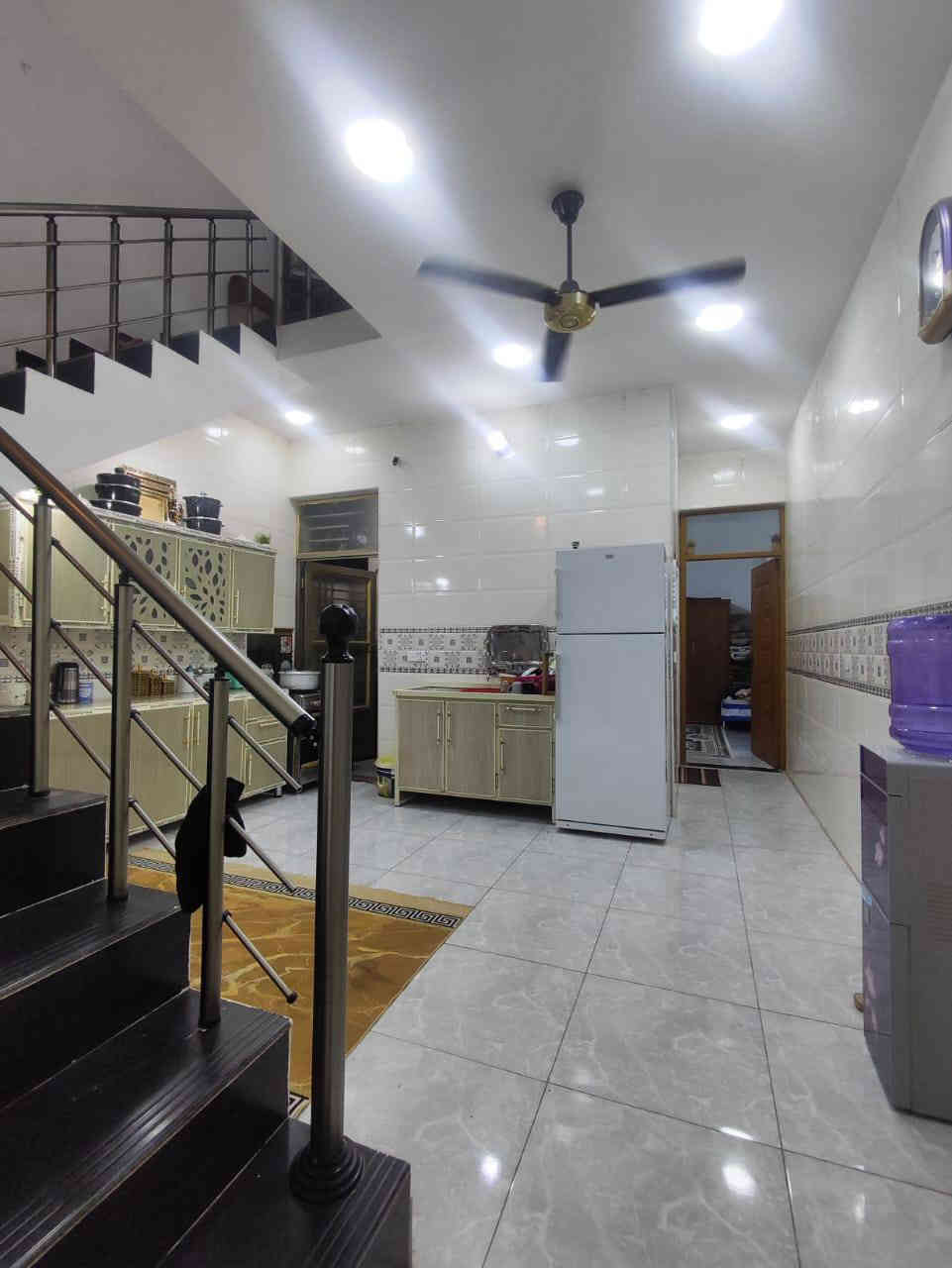 مساحه ۱۰۰ متر سعره ٧٥ مليون وبي مجال الشراي

...

يحتوي على صاله مطبخ هول داخلي وخدمات وغرفتين نوم قريب على شارع العام حيل واصلهة مي وكهربا تبليط موقع جداراقي

العنوان منطقت الدوانم نهایت شرطه الخامسه قرب البياع ول سيديه ١٠ دقايق عن السيديه
الاتصال/***********

طابو زراعي سند ۲۵ قرار محکمه مکاتبه معه بل سند
