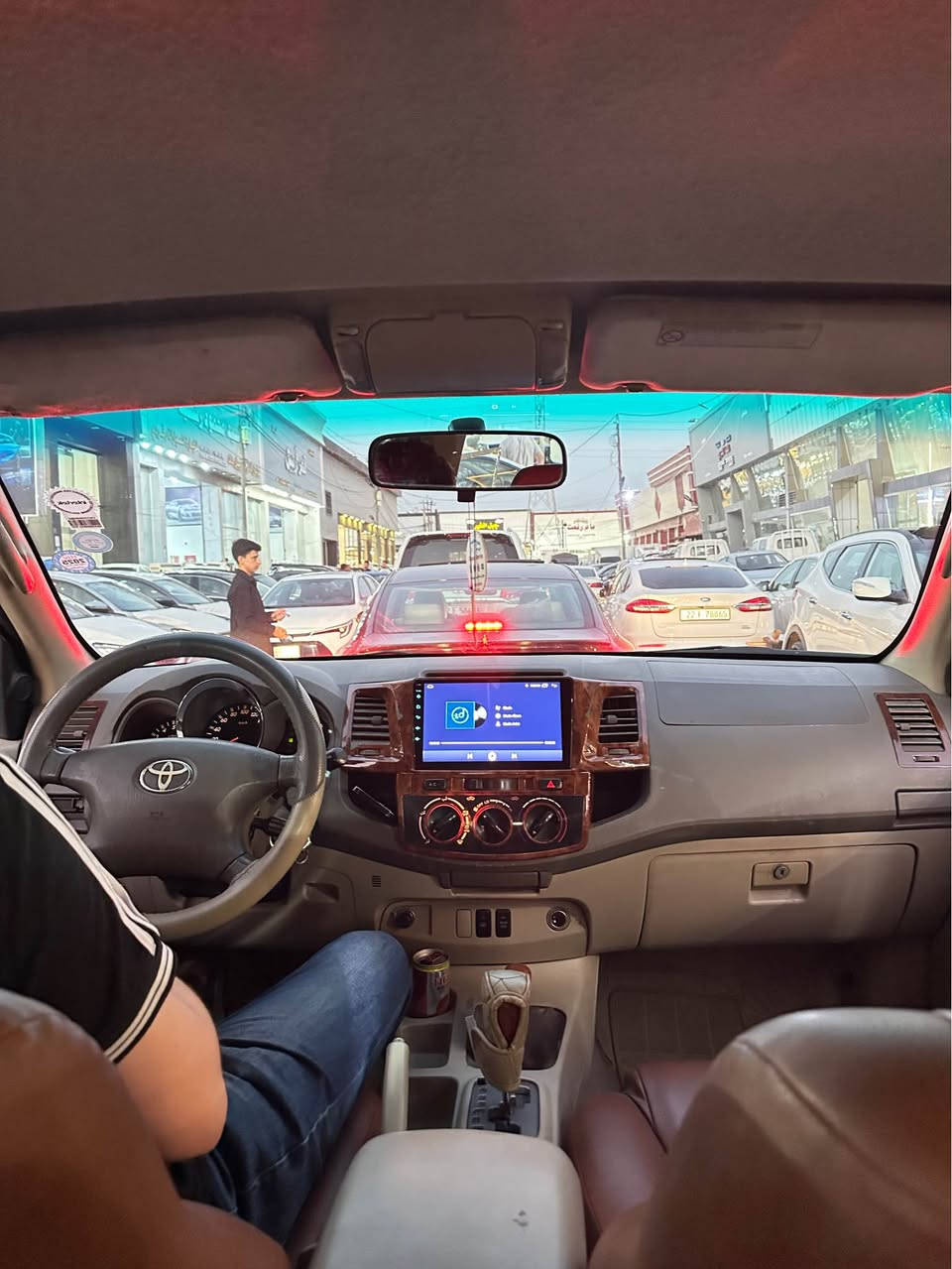 Toyota fortenr 2008
فول موسه فات زؤر خاوينه 
ده بل اكسل 
سياره ٦ پستن گير و مه كينه وه نه وشه مه رغوب
گير و مه كينه دبل اكسل به شه رت 
سه نه وى و ره قم نويه تا ٢٠٢٩
سبوغ حيزام كلير لؤ جوانى سپى بووه چاملغى تاحديله 
له گه ل ده رگايه كى سه رده 
سياره ماشالله ده وى 🧿
٢٢١ هه زار رؤيتشه زؤر كه م رؤيشتيه  
سعر ١١٠
ره قه م مؤبايل *********** أربيل, العراق
