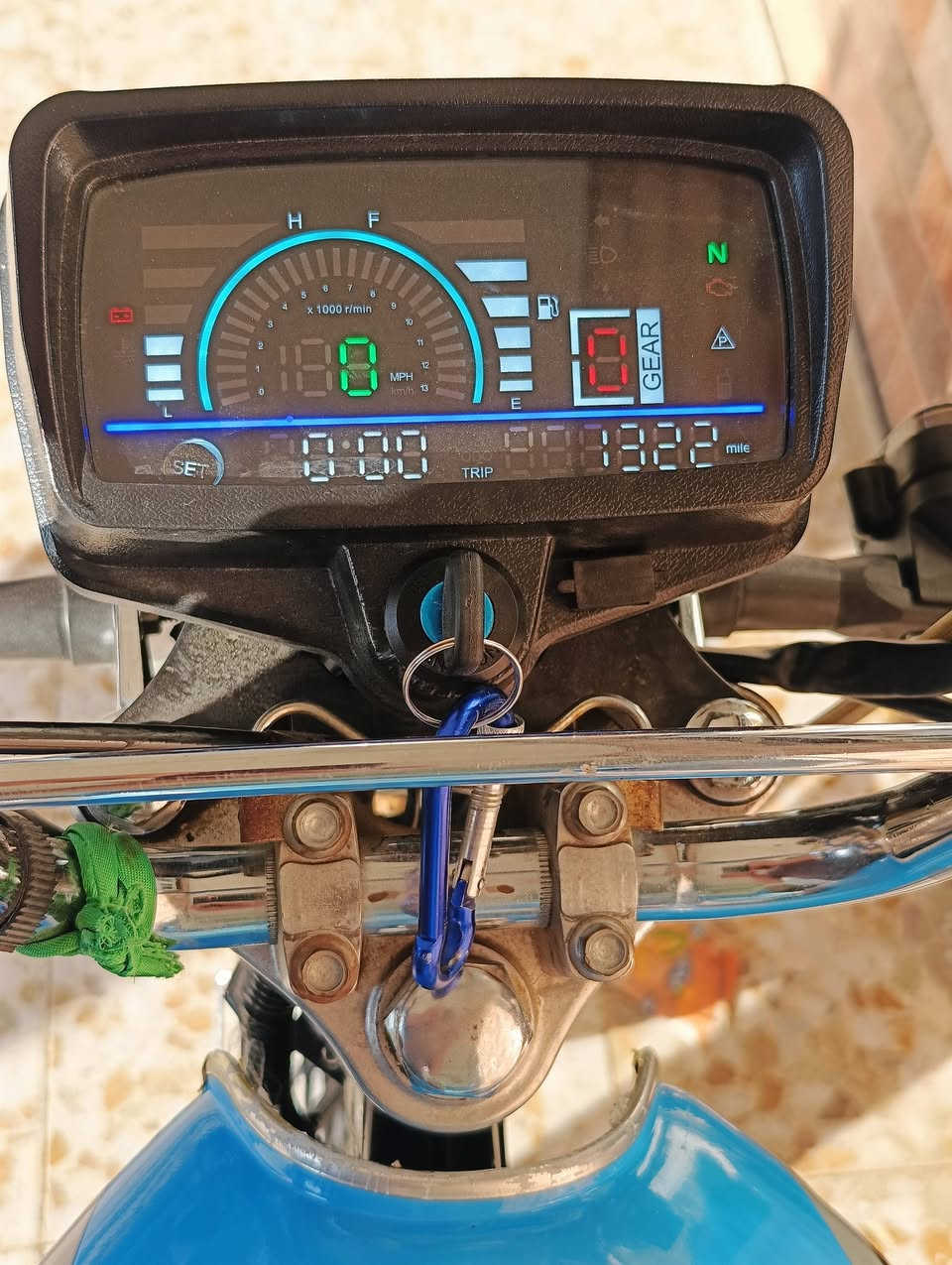 سونك 150 سلف 5 كير
دراجه كلش مرتبة وبالحقيقه بعد انضف 
جاهزه من كل شي 
مكاني واسط طريق زبيديه نعمانيه 
للاستفسار 
***********
