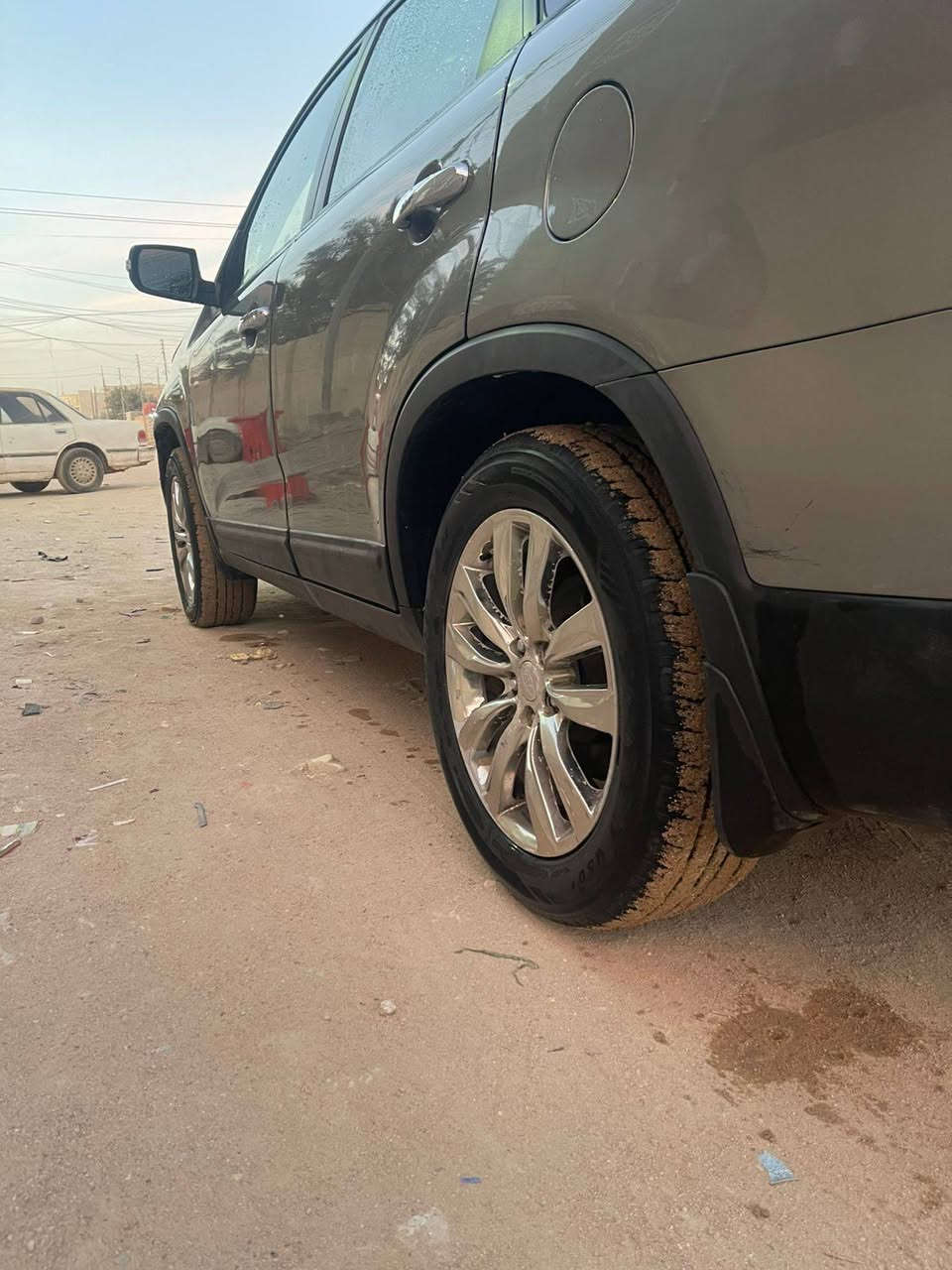 سورنتو ٢٠١٥ اصل  دخول جديد متوم جاهز محرك ٢٤٠٠بانزين اصل تخم تاير كامره دواره شاشه  محرك كير كفاله كصه وحده بجم لايت زنون سياره جاهزه من كلشي رقم وسنويه أربيل متوم طبق الأصل مكاني بصره سعر(65)وبيها مجال قليل  ***********
