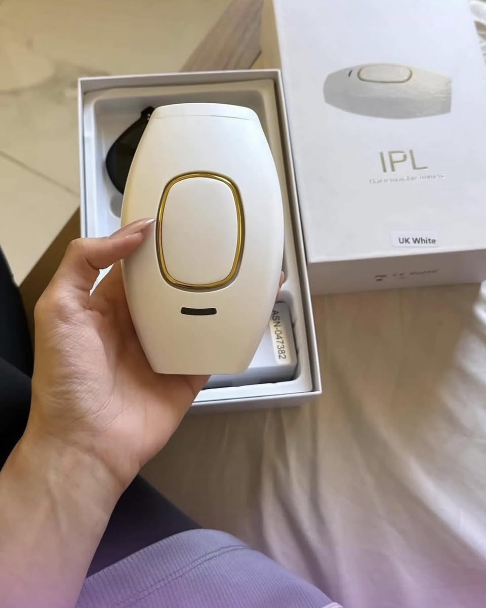 ✨ جهاز IPL لإزالة الشعر بالنبضات الضوئية ✨
⚡️⚡️يحتوي على نص مليون ضربه ⚡️⚡️

ودّعي الشعر الزائد واستمتعي ببشرة ناعمة لفترة أطول! 💖
🎁 هدية مجانية: شفرات إزالة الشعر مع كل جهاز.
اكثر راحة وخصوصيه وامان ✅
💎 التفاصيل:

* مناسب لمختلف مناطق الجسم والوجه.
* 5 مستويات للطاقة لتناسب نوع البشرة.
* يساعد على تقليل نمو الشعر مع الاستخدام المنتظم.
* سهل الاستخدام وآمن للاستخدام المنزلي.
* تصميم أنيق وخفيف الوزن.

💰 السعر: 45 ألف دينار فقط 
🎁 هدية: شفرات إزالة الشعر مجانًا
🚚 توصيل مجاني إلى جميع المحافظات

📍 الهدى للمستلزمات الطبية
📱 واتساب:***********
 #للمستلزمات_الطبية #للمستلزمات_المنزلية #للمستلزمات_النسائية
