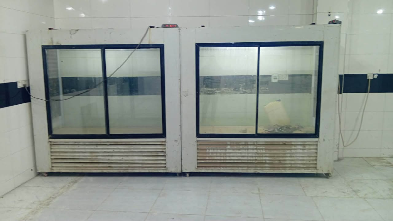 السلام عليكم برادات لحوم 🥩 للبيع عدد 3 انارة شغالة تحكم بنسبة البرودة عنوان بابل ‭0781 406 5942‬ كربلاء, العراق
