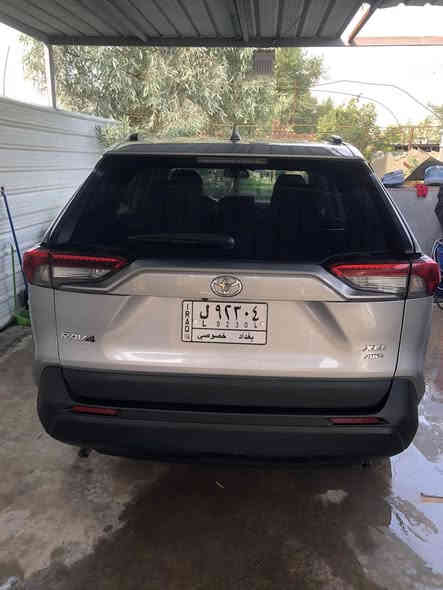 السلام عليكم من رخصة الادمن
راف فور XLE 2020 وارد امريكي 
ماشيه50 الف 
رقم بغداد باسمي 
السيارة فول مواصفات 
فتحة
دفع رباعي
بصمة + نظام ترحيب
شاشة كبيرة + كامرة
تدفئة بالكشنات + كشن السايق كهرباء 
رادار امامي و خلفي و جانبي و نقطة عمياء 
نطام تحديد المسار 
سايد بريك كهربائي + نظام Hold
ستة انظمة قيادة 
تدفئة ستيرن 
داخل مخمل 
محرك 2500 
جنطة كهرباء 
مانع انزلاق 
حادثها من امريكا دعامية امامية و شبر من البنيد متعدل 
السيارة كاملة و ما ناقصها شي 
سعرها 19500و بيها مجال 
للاستفسار الاتصال على هذا الرقم ***********
صور الحادث وات ساب
