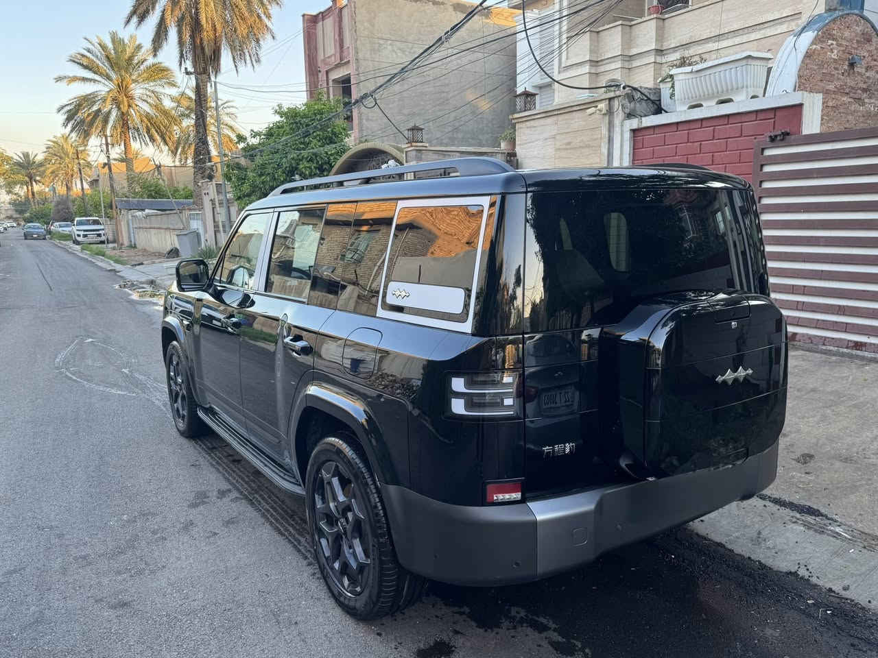 للبيع – سيارة BYD ليوبارد 7 | فول مواصفات الترا

📍 الموقع: بغداد – العطيفية
📅 سنة الصنع: 2025
📌 الممشى: 250 كيلو يعني زيرو
🔧 الحالة: ممتازة  بدون حوادث 

✨ المواصفات الرئيسية:
• فئة الترا فول أوبشن (أعلى فئة تجهيز)
• شاشة لمس كبيرة + واجهة ذكية
• سيارات ذكية وتقنيات متقدمة
• فرش داخلي فاخر
• نظام تكييف قوي
• حساسات + كاميرا خلفية + 360 
• نظام أمان متكامل
• ناقل حركة سلس وقيادة مريحة

💡 مميزات إضافية:
⭐ فتح ذكي بدون مفتاح
⭐ تحكم صوتي
⭐ نظام ملاحة
⭐ مثبت سرعة
⭐ إطارات ممتازة

السعر 60 مليون
رقم الهاتف ***********
