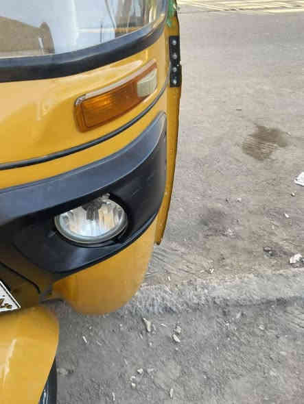 السلام عليكم تكتك 2021 رقم سنويه بسمي هزه ملصق جدد تكتك مصبوغه مجفته جديد لا تنقيص لا تبخير العنوان بغداد الامين الثانيه ***********السعر 6800 وبيها مجال
