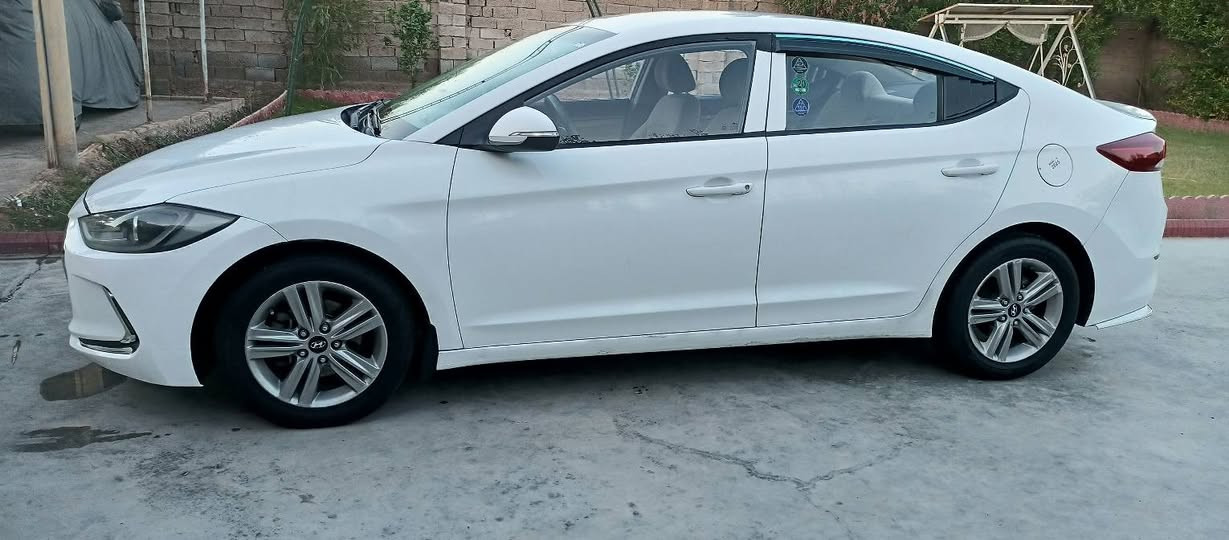 السلام عليكم النترا 2017خليجي. رقمه واسط
والسونار مرفق في الصور رقم سنويه جديد باسمي
نص فول بدون فتحة ، السيارة جديدة عنوان واسط نعمانيه 
ماشيه 121 الف حقيقي محرك200
بيع ومراوس ماكو مشكله سعره 150 بيه مجال  
للاتصال *********** غير متواجد على فيسبوك اتصل واني خادم
