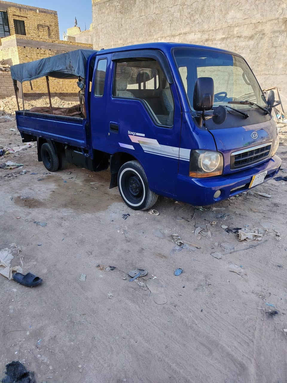 السلام عليكم سياره كيا حمل للبيع موديل 2001 سياره كامله مكينه وقير واكشن حداديه سياره خير من الله رقم سياره بصره سعر السياره 65 بيها مجال قليل كان السياره ناصريه ذي قار ***********
