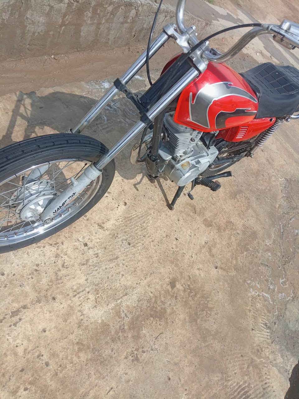 سلام عليكم
اربعه كير نضيفه محرك نضيف تايرات وياله راصطه جديده نضافه كدام عينك شاصي جديد 
السعر 300 وشراي يدلل علينه 
مكاني غماس 
***********
