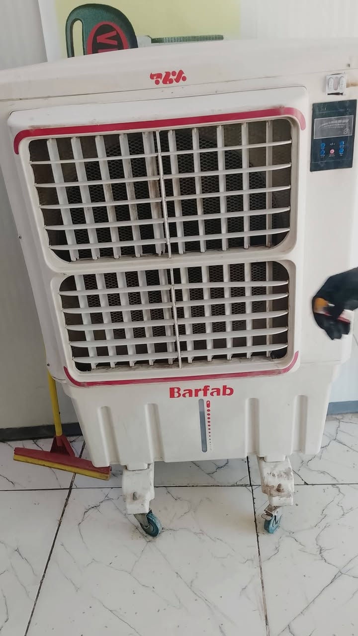 مبرده جديده دخل. نظيف كلله جديد هوه سريع  مالته سرعات اربعه داخل نظيف جو نظيف الكشر نظيف حيل نظيف مكاني كربلاء بوبيات رقم الهاتف ***********ما مستعمل المبرده هواي70قففل
