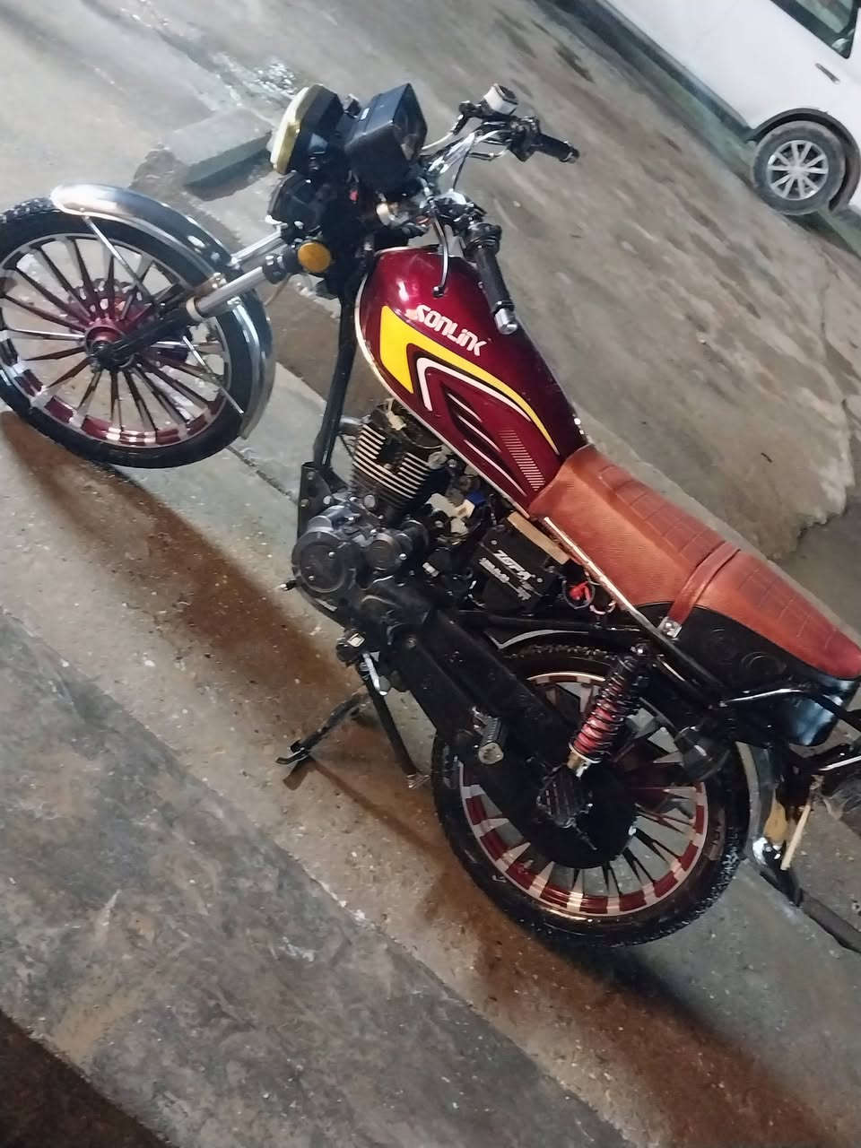 السلام عليكم دراجه ايراني موديل اربعه وعشرين السعر 550 الرقم***********
