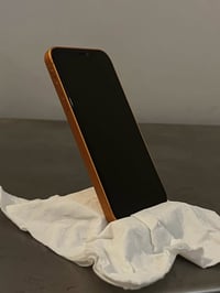 ايفون 11عادي محور تحوير كامل 17برو ماكس الذاكرة 265  المكان بغداد الدو...