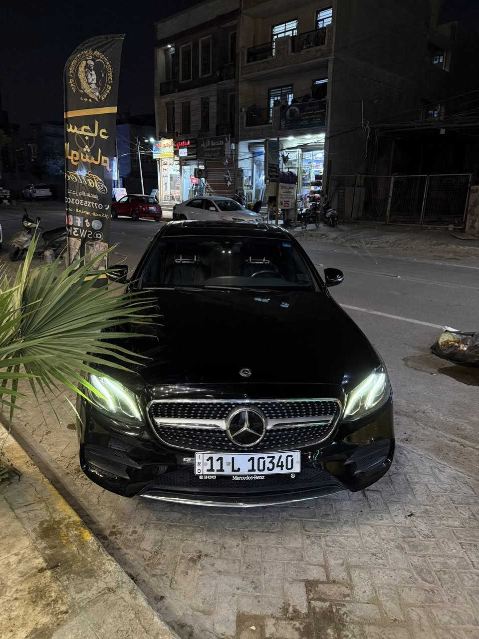 السلام عليكم 
مارسدس e300
Model 2019
سياره جديده بدون نقص
فول مواصفات 
بيه ٤ قطع صبغ
سعره ٢٣٩ مال بيع خواته ٢٧٥
مكانه بغداد
للاستفسار 
*********** واتس
