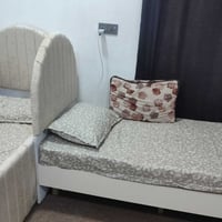 سرير • مستعمل أسبوع