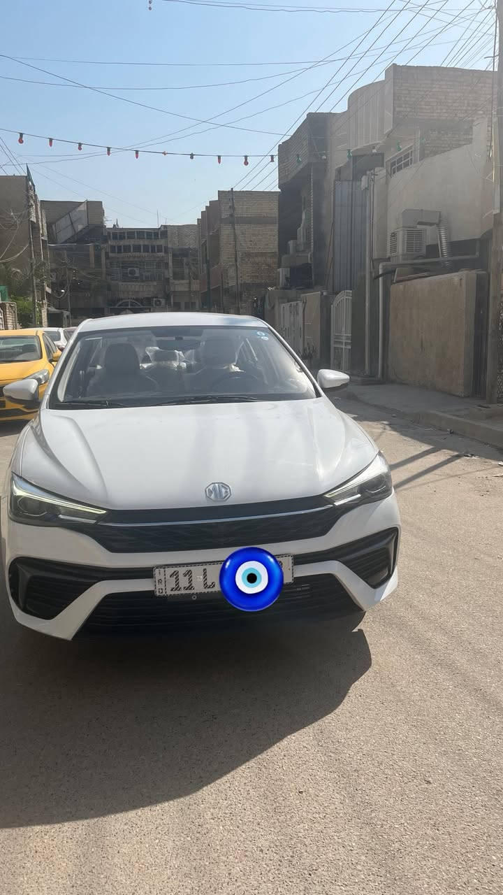 السلام وعليكم للبيع ام جي فايف سياره كفاله بس بيه بارد بل باب الوره والجاملغ شويه كلش البارد سياره ماشيه 12 سياره خير من الله موديل 2025 بعد زيرو تبريد قطعتين سياره حلوه رقم جديد بغداد مكاني بغداد الشعب رقمي :***********
