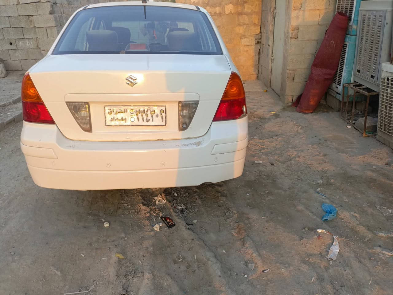 البيع  سيارة سازوكي موديل 2005 رقم بغداد نضيف بس خريطه بل كير السعر35 المكان سامراء ***********
