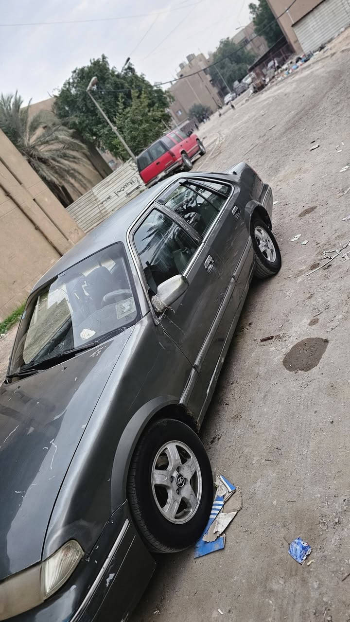 برنس فراشة 96 محرك فمتوح اوتو 
سيارة امانة الله و رسوله خير من الله الف الحمد لله و الشكر سنه كامله عندي فقط بانزين و دهن و ادامه 
مشط ستيرن كامل صدر حدادية. كامله 
تخم تايرات جديد 
دوشمه جديده العاليه مو هاي الكلاوات 
البانزين تخيل اروح الكربلاء و اجي و يبقه بيها ربع 
شاشه لمس سستم صوت جديد محيطي 
السياره ناقصها فقط بطاين امامي لا غير 
تبريد شحن غاز فقط و نروح اني وياك ايشي غير الشحن اني خسارة 
العنوان بغداد الزعفرانيه ***********
السعر 36 حق الجيه بخدمتك
