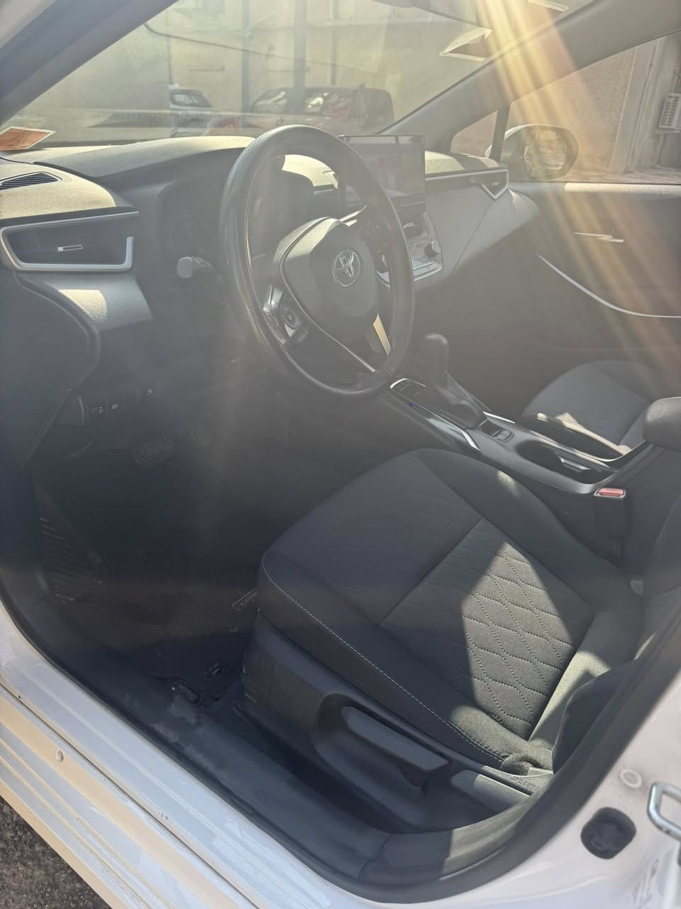 🔵 كورلا هايبرد 2024 
🔵 ماشية 30
🔵بغداد 
🔵فول عدا المقاعد مخمل
🔵بيها رصعة وسحبتها اسفل الباب الامامي للسايق
📌بغداد / حي الجهاد مجمع النسيم
سعرها ١٤٧ 
***********
