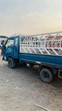 ،، كيا للبيع ٩٨ للبيع سعر مناسب رقم بغداد عنون مدينه الصدر 07717320527