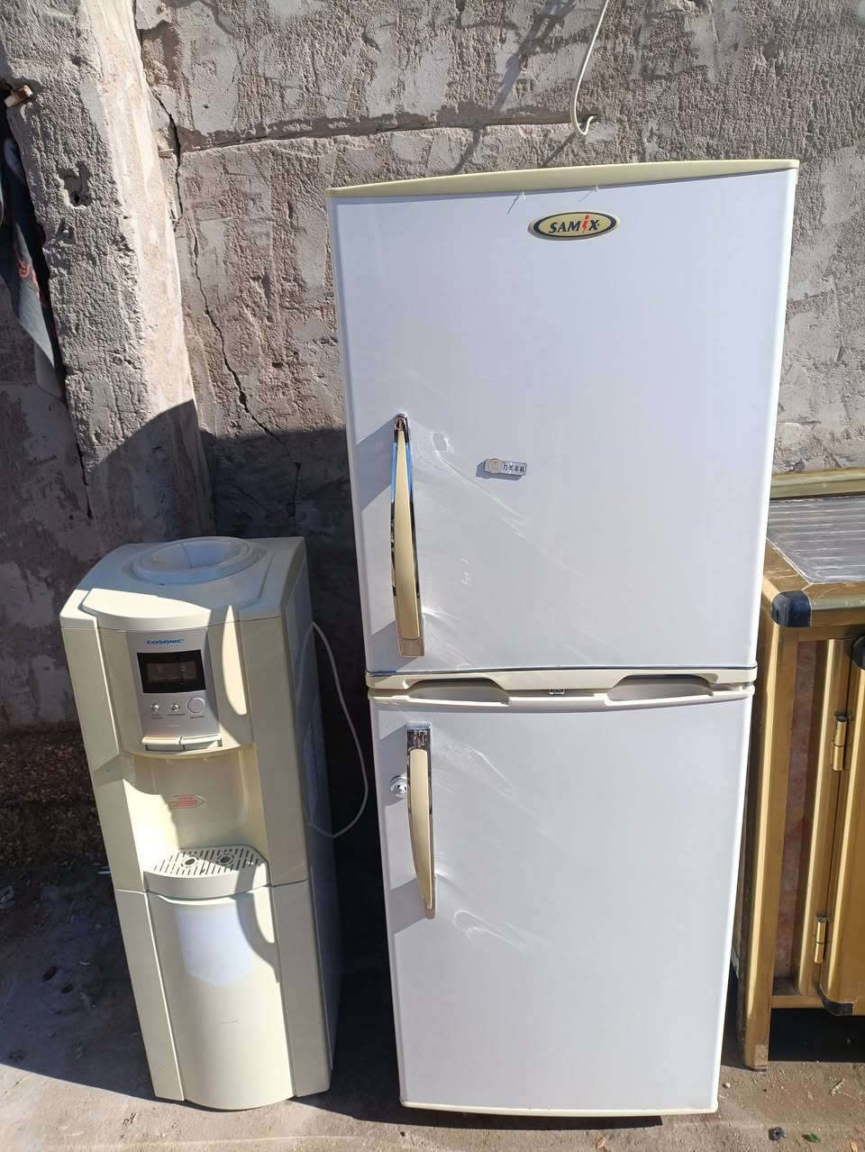 كاونتر ٣قطع نضيف حيل ١٥٠
غساله نضيفه وشغاله٦٠
طباخ ستخدام قليل ١٠٠
براد٥٠
ثلاجه٧٥الف
مكاني كربلاء حي سلام  ***********
