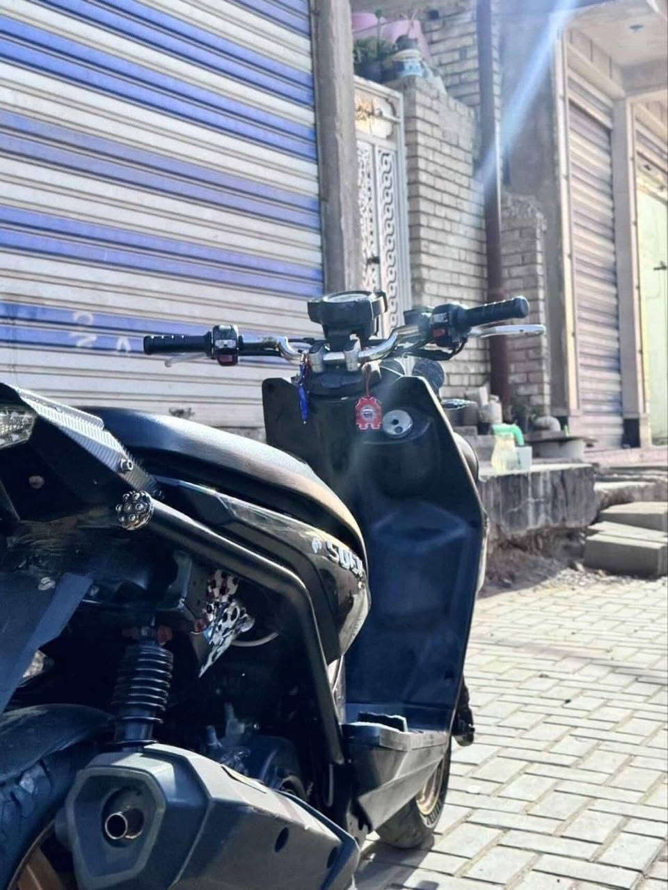 ام عيون
صالنصه رياضي ام نحله✔️ 

 بكلايت رياضي✔️ 

  مكينه رياضي✔️ 

سلف رياضي✔️ 

 بوشة 58✔️ 

 عارضه ب١٦٥٠ وبيه مجال💵💰 

(رقم صاحب الدراجه ***********) 

انتباه📵 مكلف بلنشر لا تجي تراسلني
