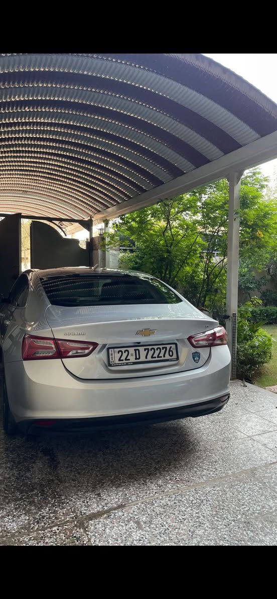 لسلام عليكم من رخصة الادمن المحترم 
ماليبو 2021 LT
سيارة جديده جدا 
ماشية 92 الف كيلو 
مواصفات lt المعروفة
ويل ابلادي حجم 18 
بك لايت لد 
لايتات زنون عالي ناصي 
كشنات تدفئة
السيارة مدوشمة مقاعد اصلي ماليبو 
صدر امامي خلفي قبل سبوع شادة 
تخم تاير 
باتري جديد 
كماليات كاملة للسيارة 
ضرر جانبي وصور الحادث موجودة 
السعر 125 وبيها مجال قليل
***********
