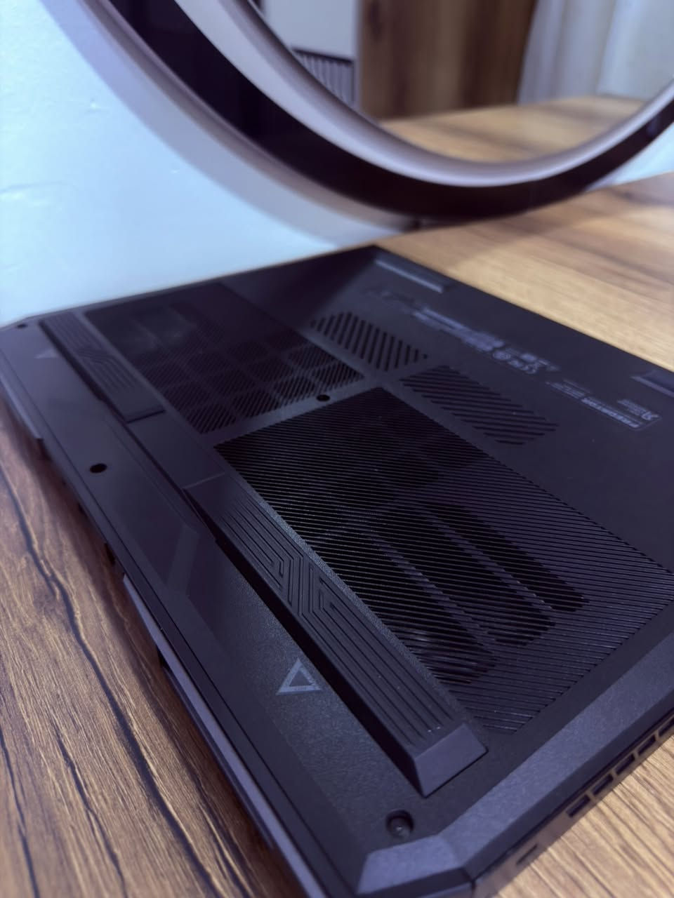 لاب توب قوي جدا لتصميم الجرافيك والرندر وهندسة الألعاب ممكن تنجز اي عمل قوي
سرعة تبريد فريدة من نوعها لا يمكن تخيلها ميزات قوة زيادة الساعة مما يمنحك قوة أكبر من طاقتها

وحدة المعالجة المركزية: i7-14700HX
Gpu :RTX 4070 8GB 140W
الشاشة: 2k 240Hz G-SYNC 500nit
الرام: 16 جيجا بايت DDR5 5600
الهارد: 1 تيرابايت NVMe Gen4
Networking: Killer Wi-Fi 7
لوحة المفاتيح: RGB perkey
غطاء شعار RGB + مرآة اللانهائية RGB + شعار القاعدة RGB

شاحن اصلي 330w + حقيبة

متواجد وتساب ***********
