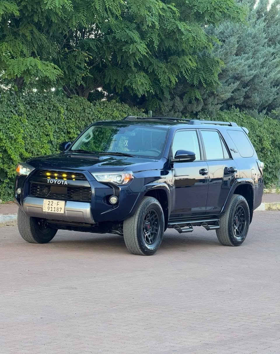 السلام عليكم 
موديل 2023
TOYOTA  4RUNNER TRD Off Road 2023
~ تويوتا 4 رنر  لون نيلي 
~ وارد أمريكا  
~ محرك 6 سلندر  / V6 
~ مواصفات TRD Off Road 
~بصمة 
~رادار امامية و جانبية 
~ دبل أكسله ( 4*4)
~ شاشة كبير  
~   كاميرة خلفية
~ كشن  مغمل كهربائية 
~ داخل اسود 
~تحديد سرعة 
~نظام ECO
~ حجم تايرات١٧ ويل بيلادي 
~ (  5 ) خمسة راكب 
~ ماشي 54 الف ميل
~ سيارة بند و باب خلفي راكب صبغ 
~ ايرباكات  رجع سيستم بيلادي
~سيارة مرقمة بسمي تحويل شرط
~ رقم شانسي موجود في المنشور 
~ سعر( 290  )💰ورقة دولار بيها مجال 🤏
~ مكان عقرة معرض كوره ك 
واتساب   ***********
تلفون 📞 ***********
آخوكم سورداش هركي
